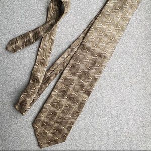 Italian tie